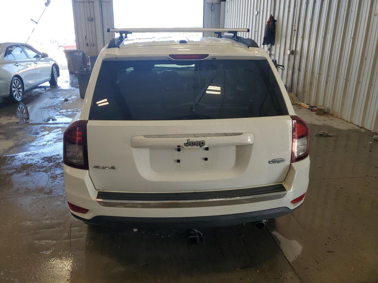 2016 Jeep Compass Latitude - Фото 6