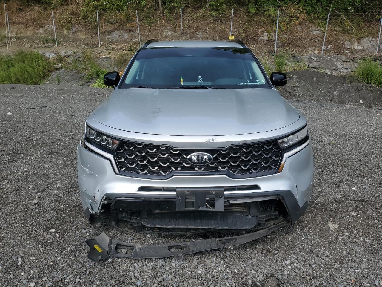 2021 Kia Sorento S - Image 5