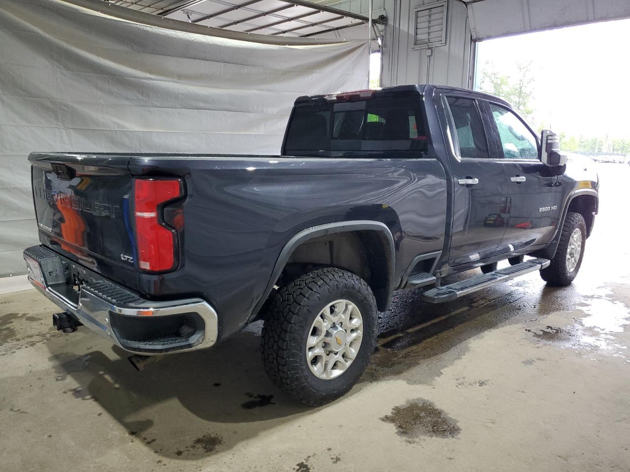 2024 Chevrolet Silverado K2500 Heavy Duty Ltz - Image 3