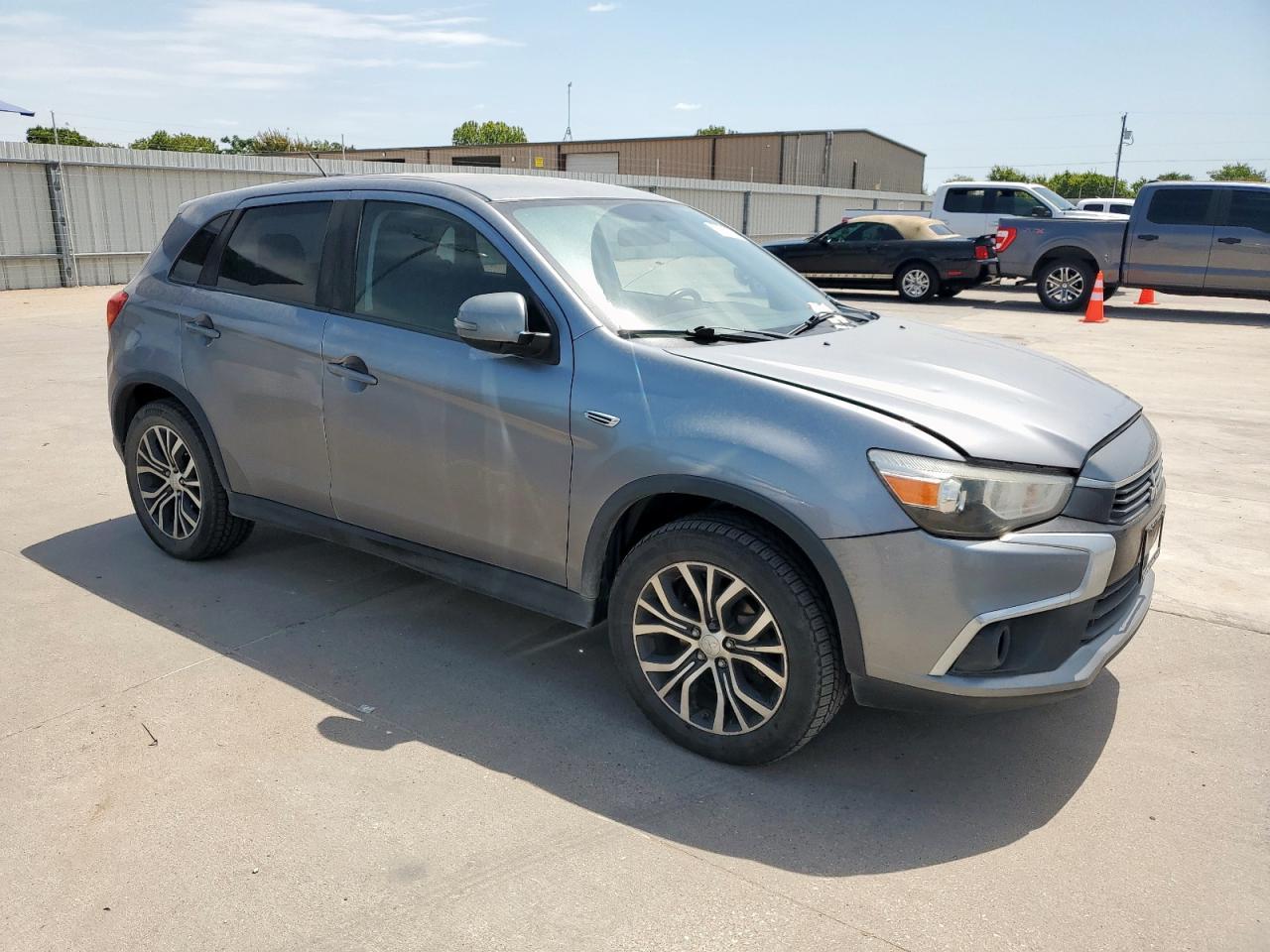 2016 Mitsubishi Outlander Sport Es - Image 4