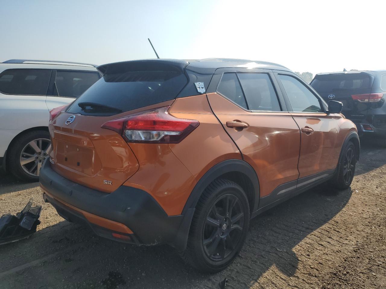 2020 Nissan Kicks Sr - Фото 3