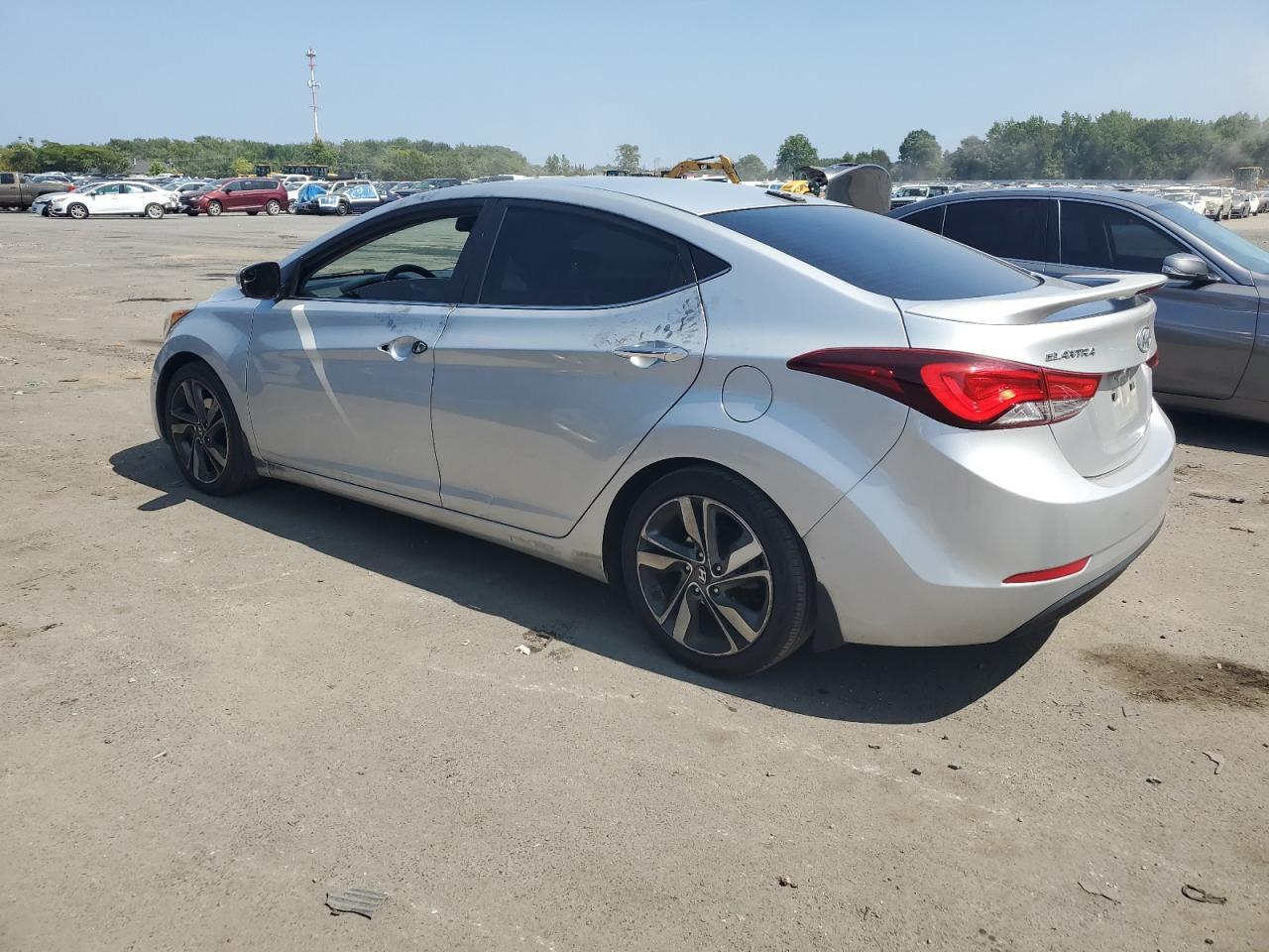 2015 Hyundai Elantra Se - Image 2