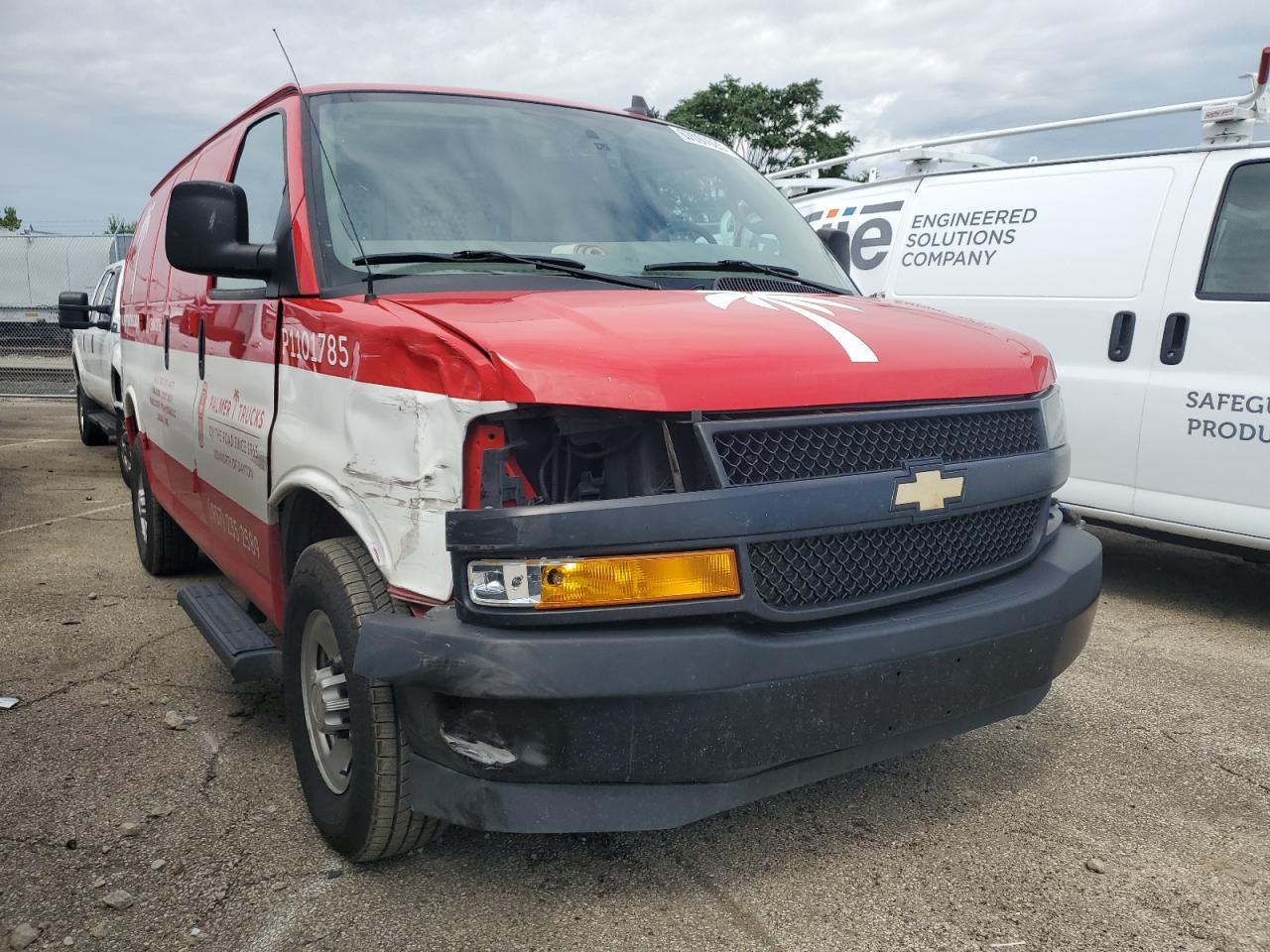 2023 Chevrolet Express G2500 - Фото 4