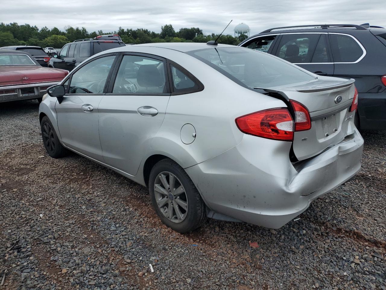 2012 Ford Fiesta Se - Фото 2