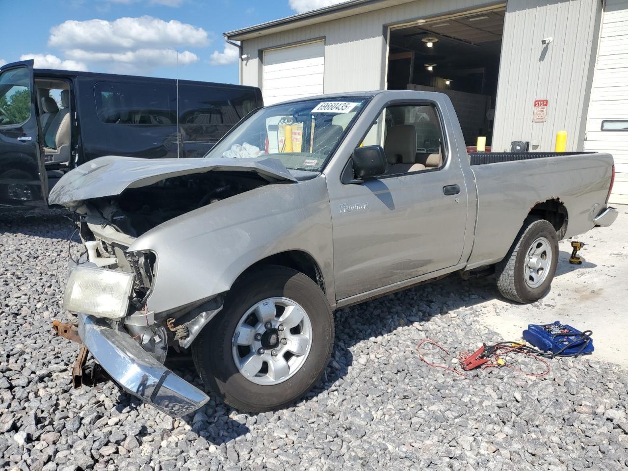2000 Nissan Frontier Xe