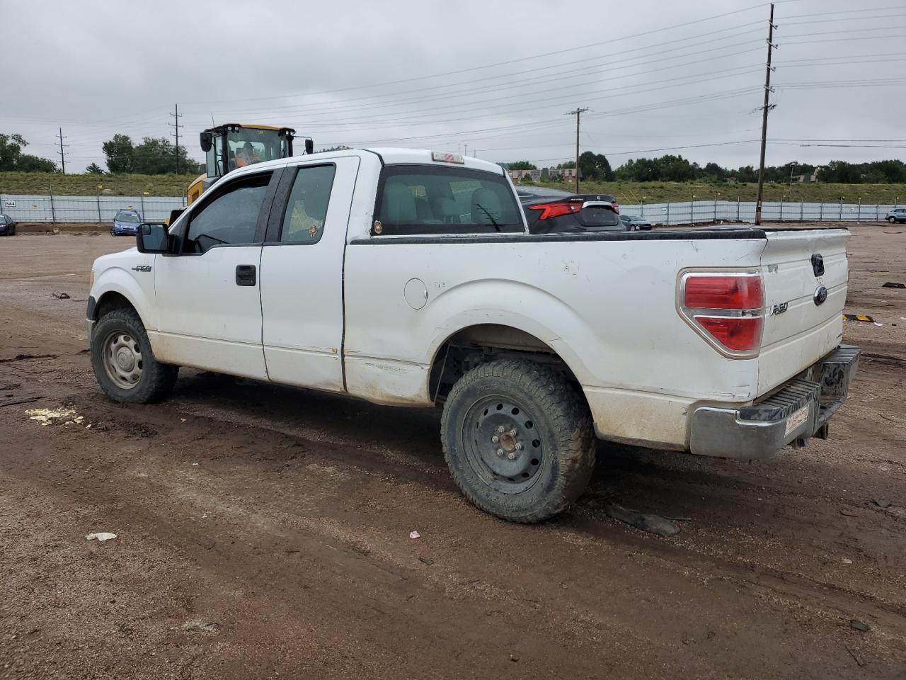 2014 Ford F150 Super Cab - Фото 2