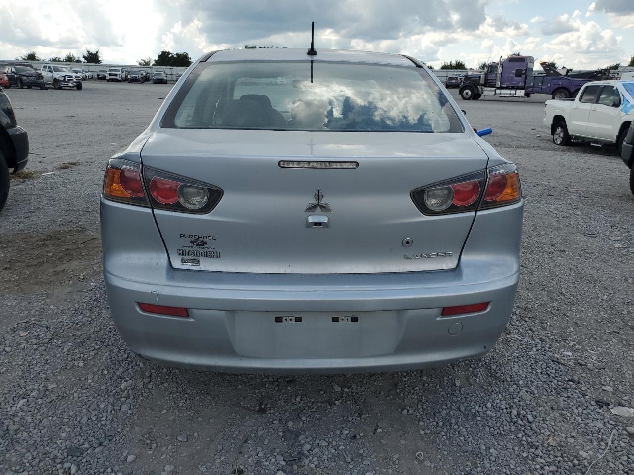 2015 Mitsubishi Lancer Se - Фото 6