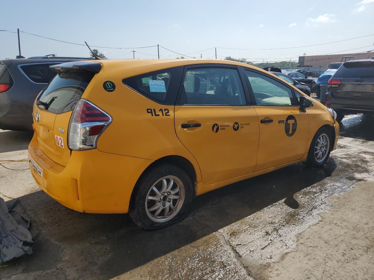 2016 Toyota Prius V - Image 3