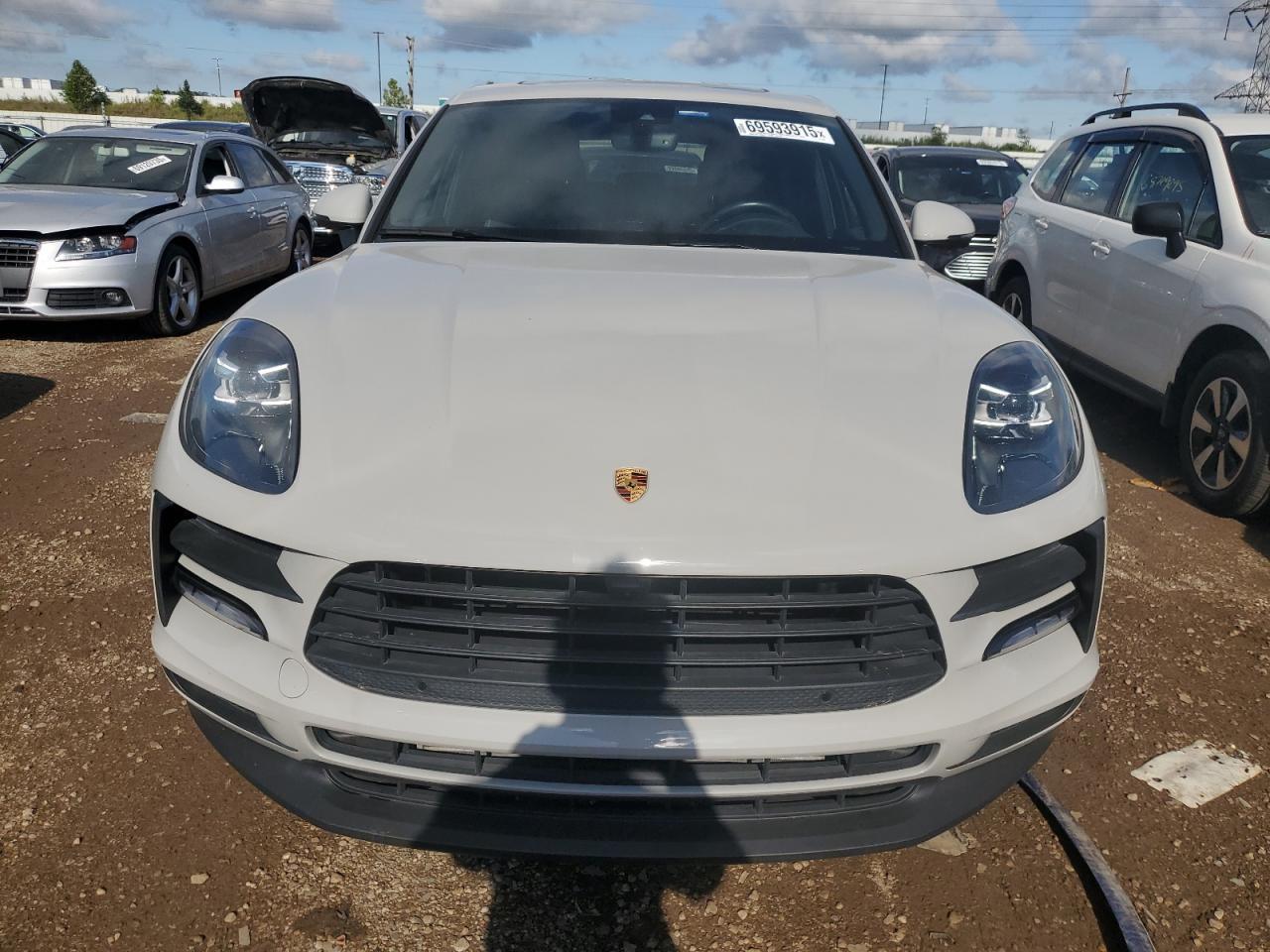 2021 Porsche Macan - Image 5