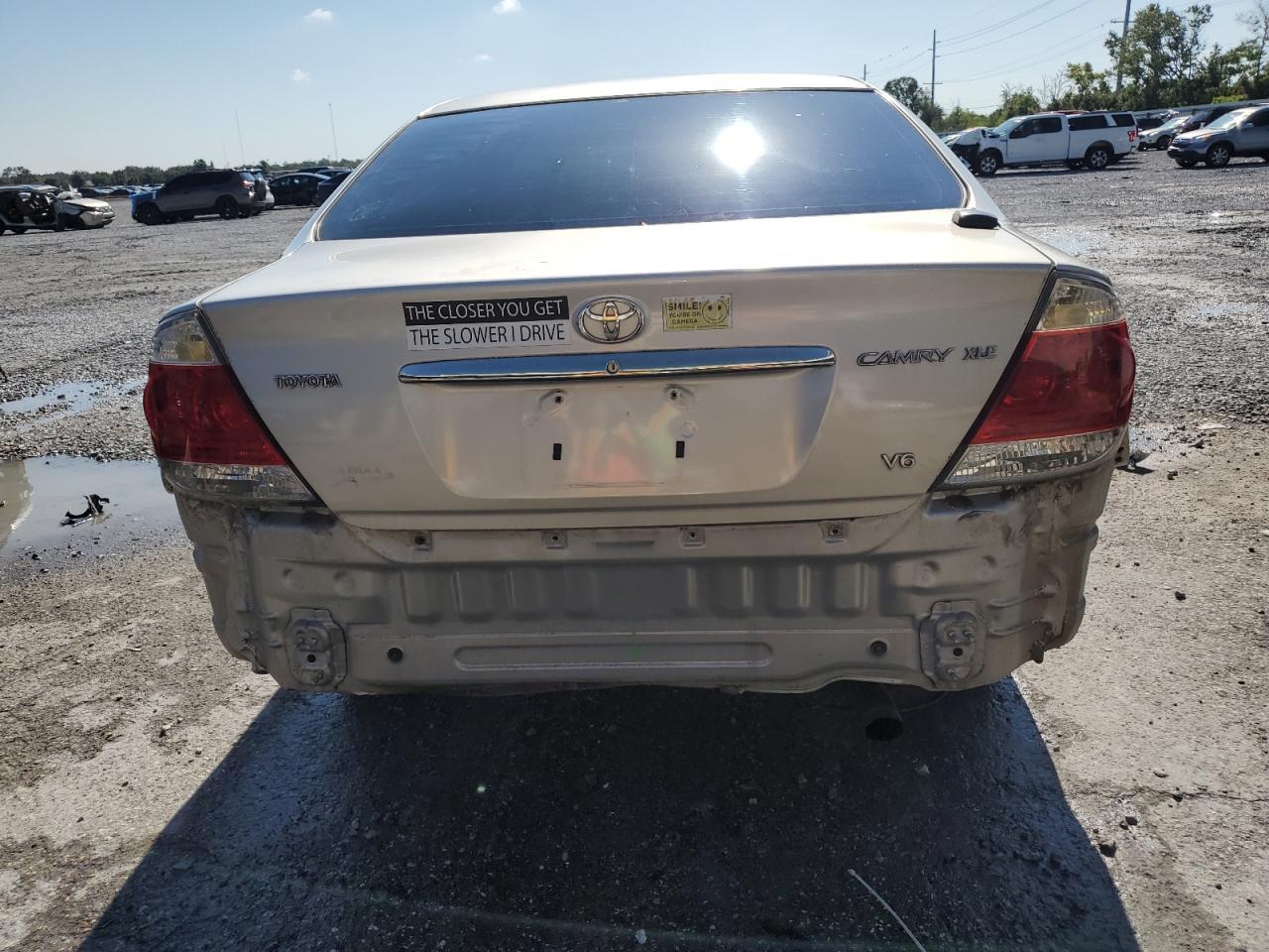 2005 Toyota Camry Le - Image 6