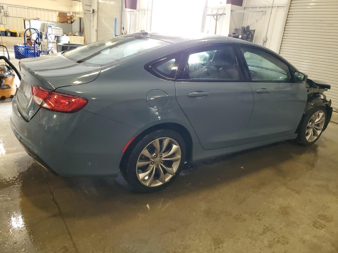 2015 Chrysler 200 S - Фото 3