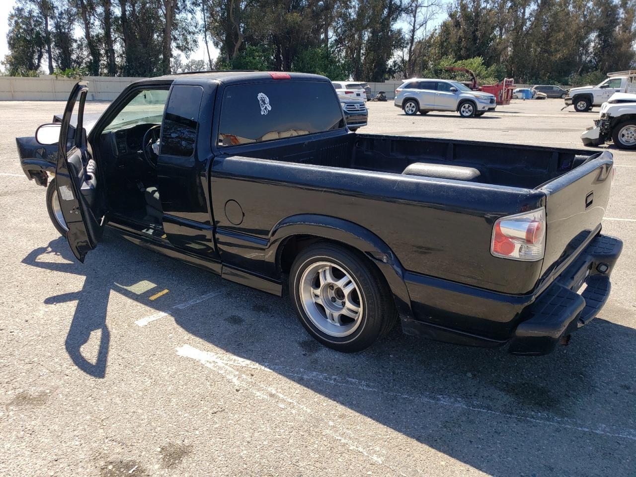 2003 Chevrolet S Truck S10 - Фото 2