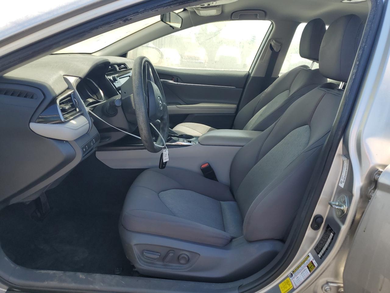 2020 Toyota Camry Le - Image 7