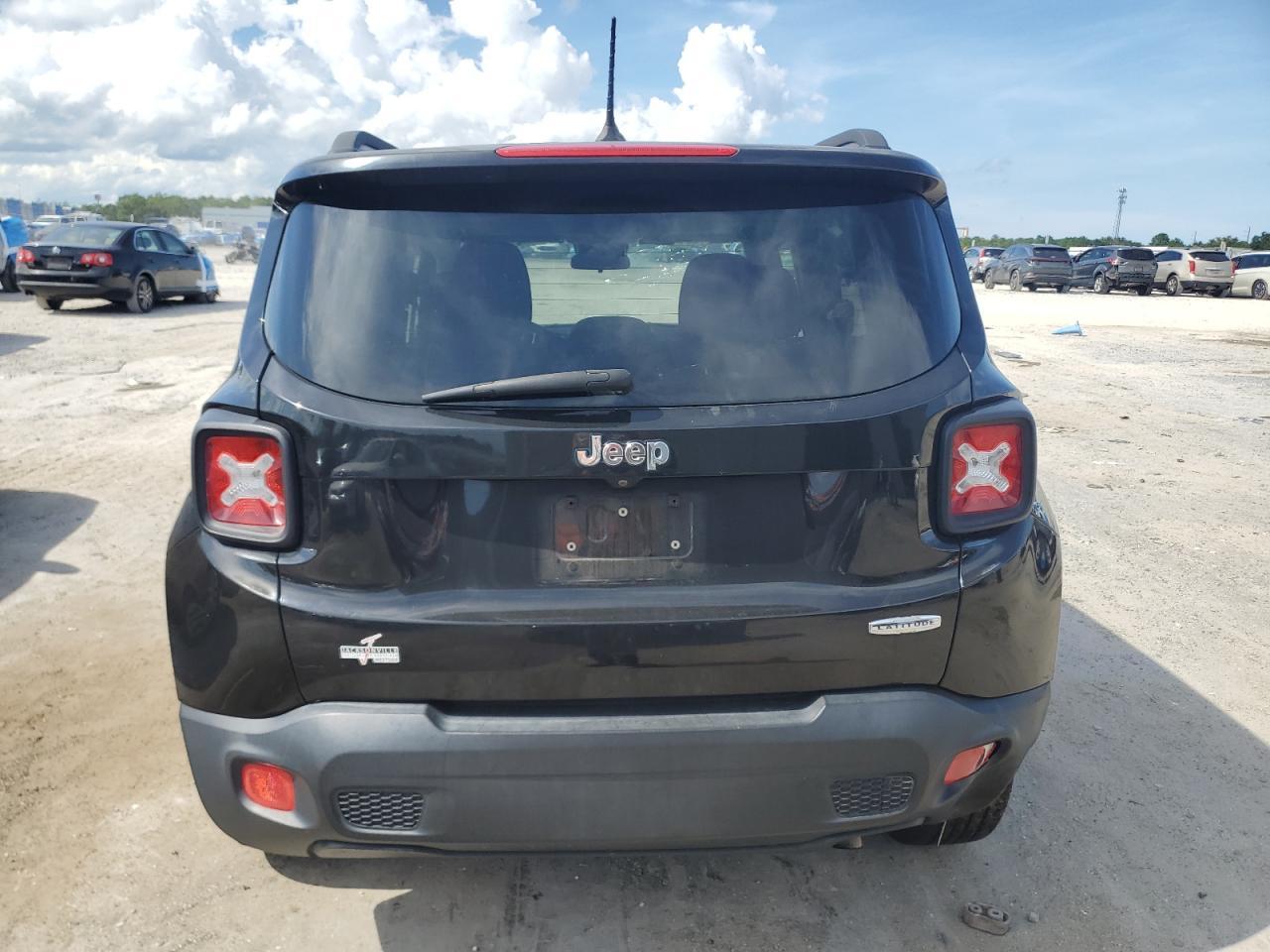 2015 Jeep Renegade Latitude - Фото 6