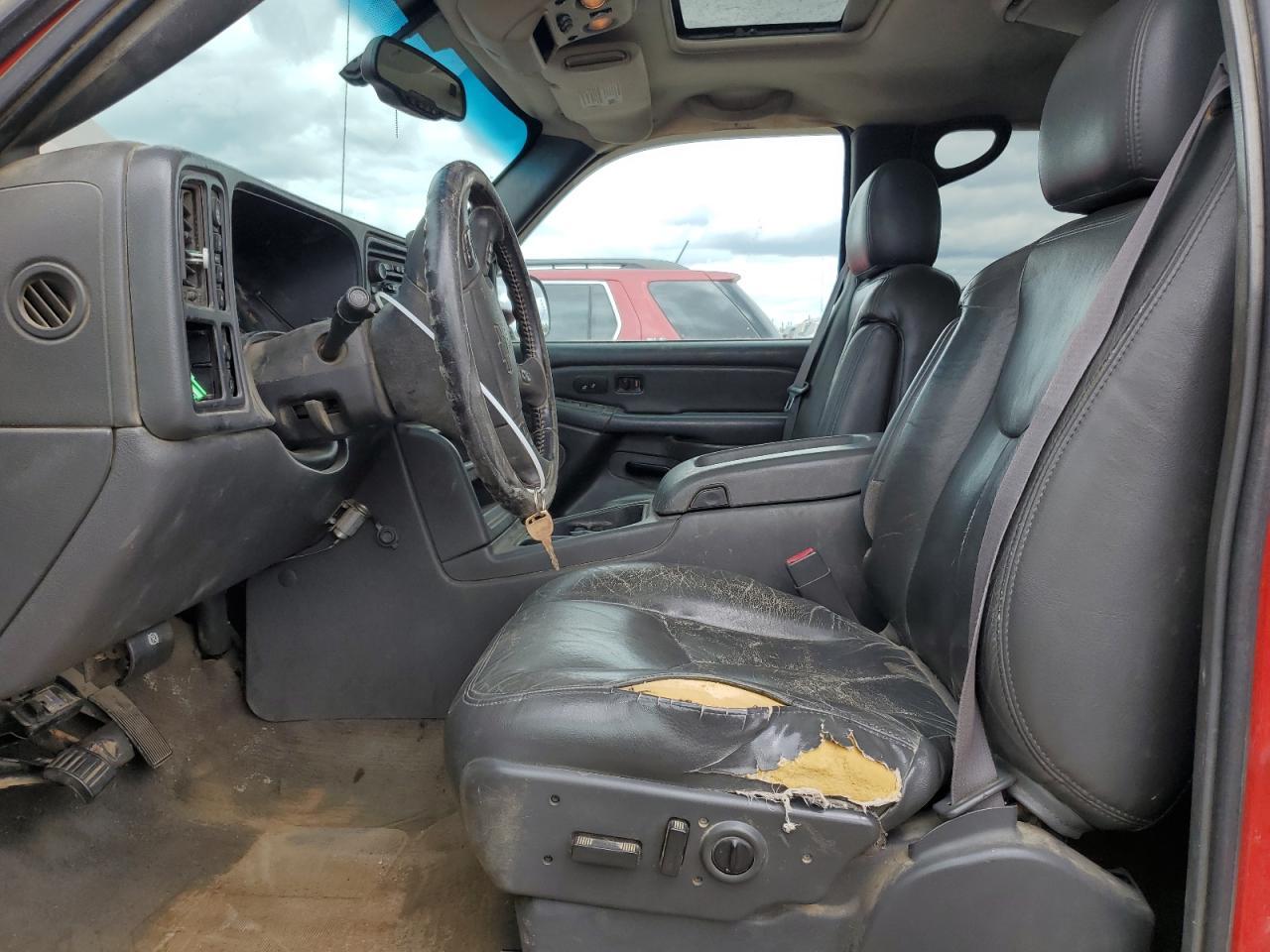 2007 Chevrolet Silverado K1500 Classic Crew Cab - Image 7