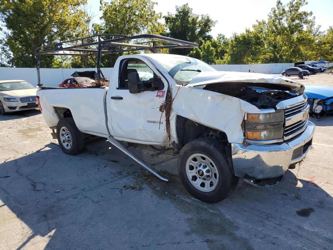 2015 Chevrolet Silverado C3500 - Image 4