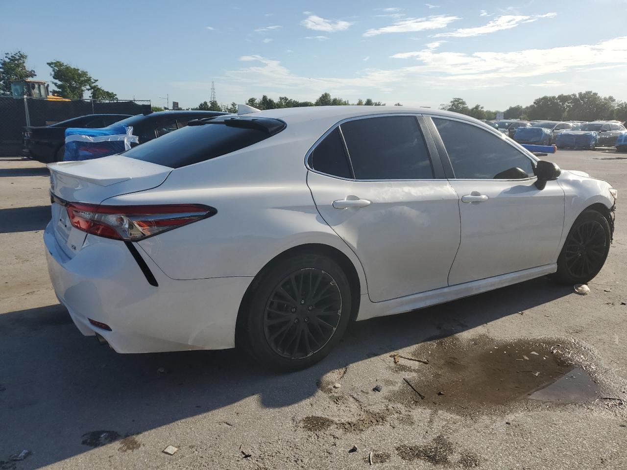 2019 Toyota Camry L - Image 3