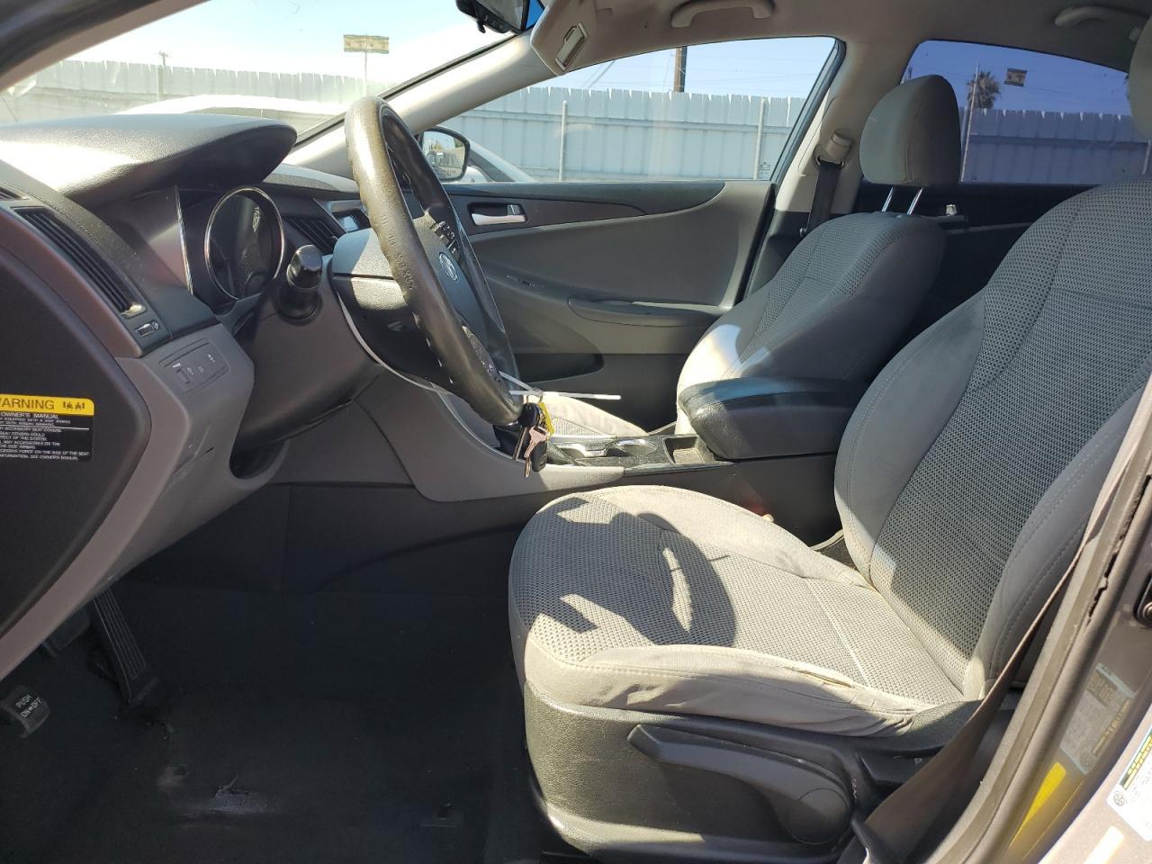 2013 Hyundai Sonata Gls - Image 7