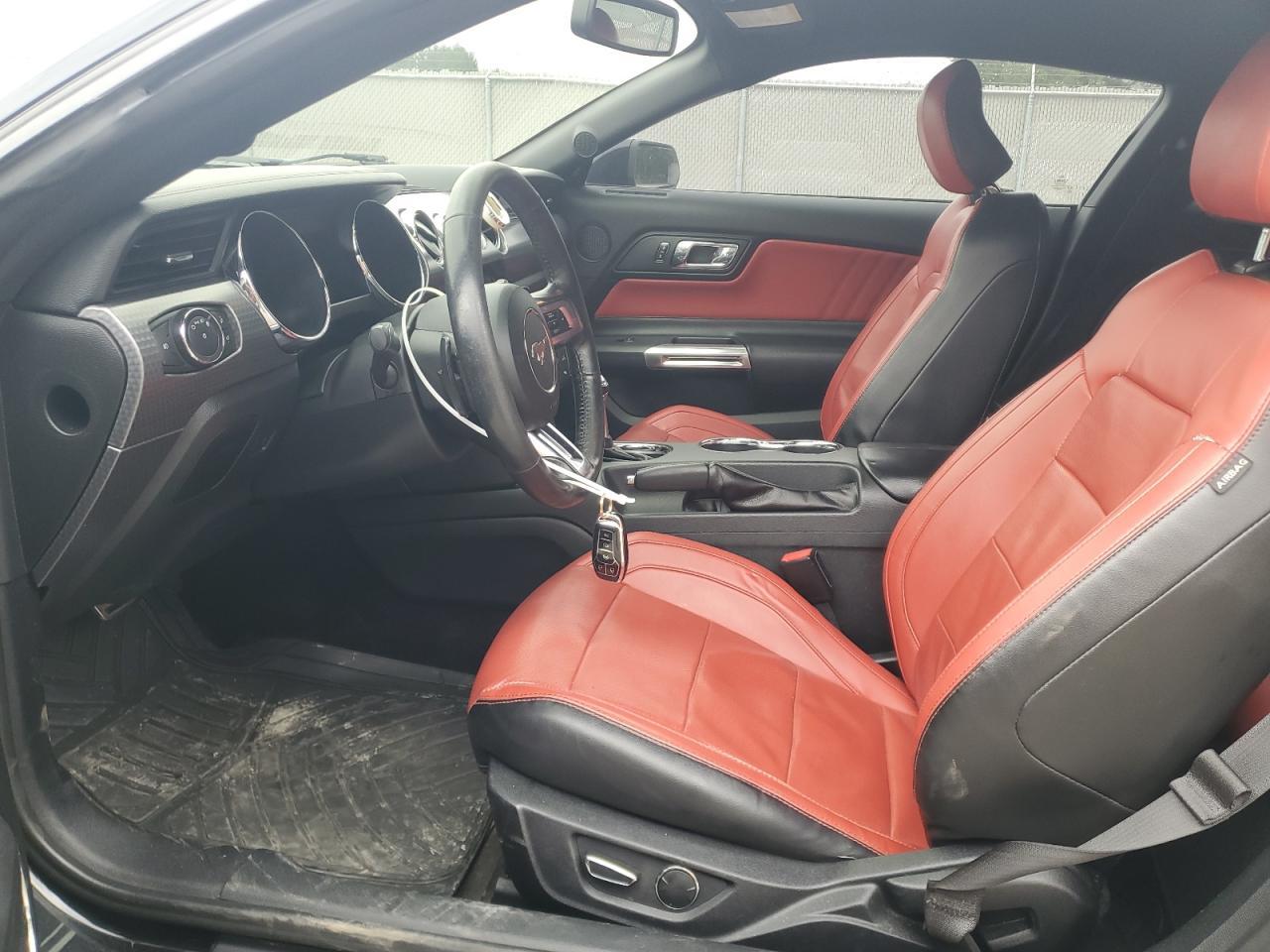 2017 Ford Mustang - Фото 7