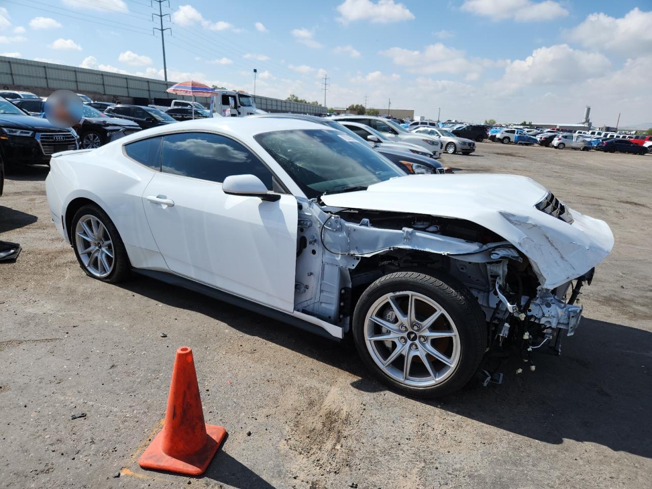 2024 Ford Mustang Gt - Фото 4