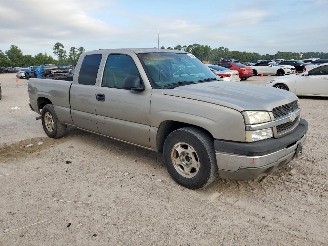 2003 Chevrolet Silverado C1500 - Image 4
