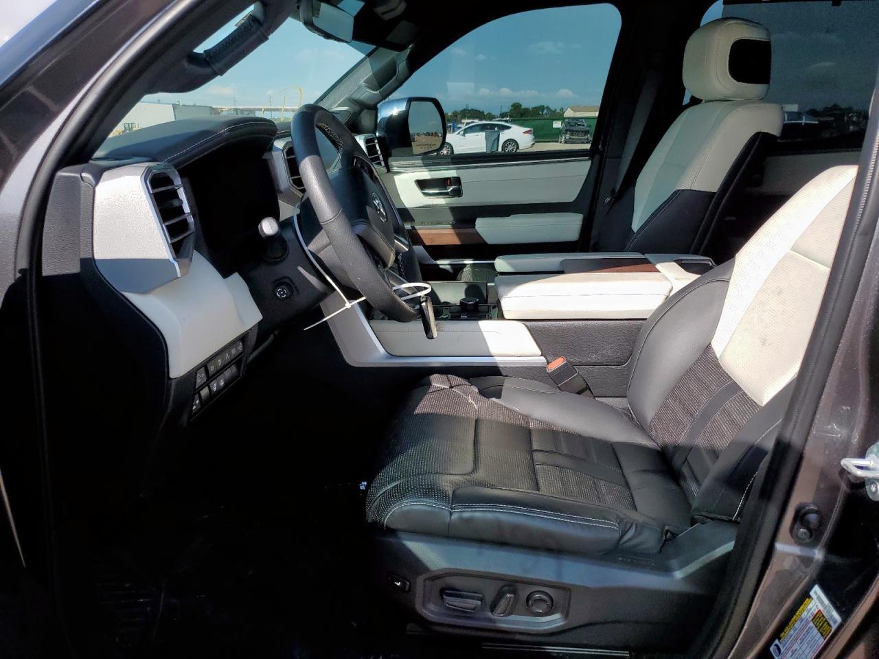 2023 Toyota Tundra Crewmax Capstone - Image 7