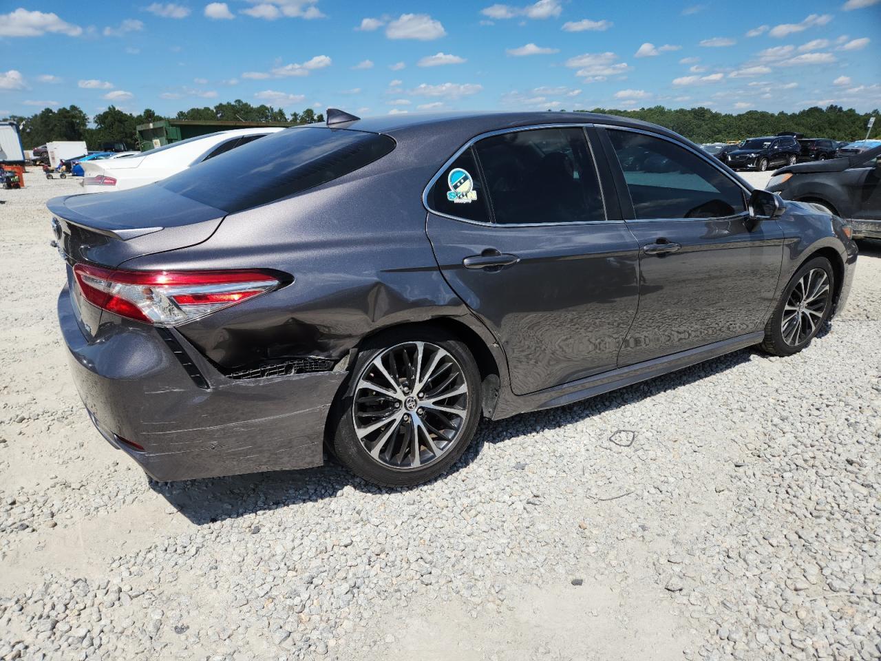 2019 Toyota Camry L - Image 3