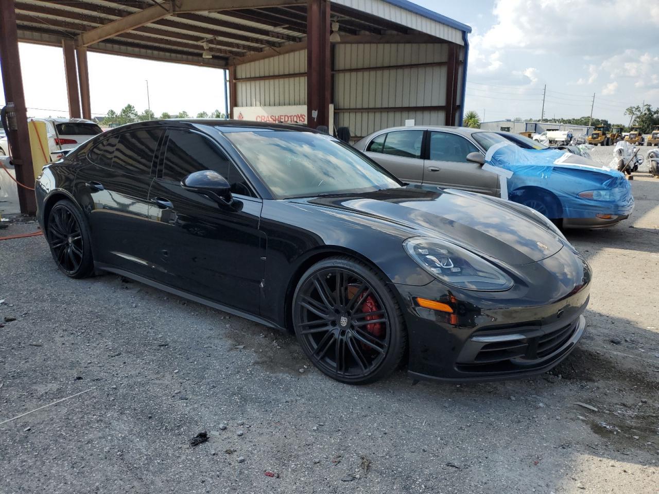2017 Porsche Panamera 4S - Image 4