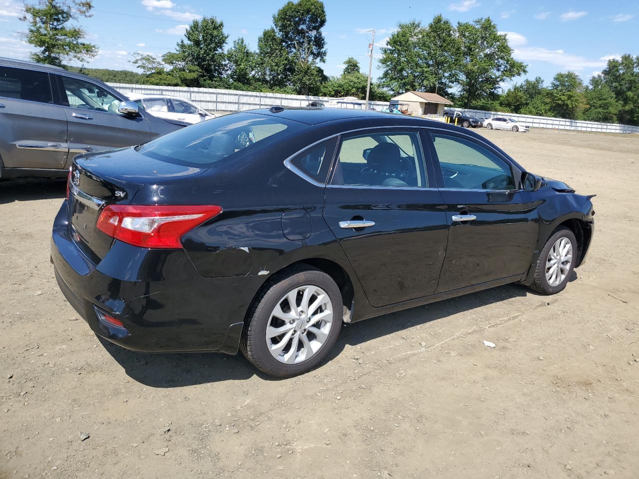 2018 Nissan Sentra S - Фото 3