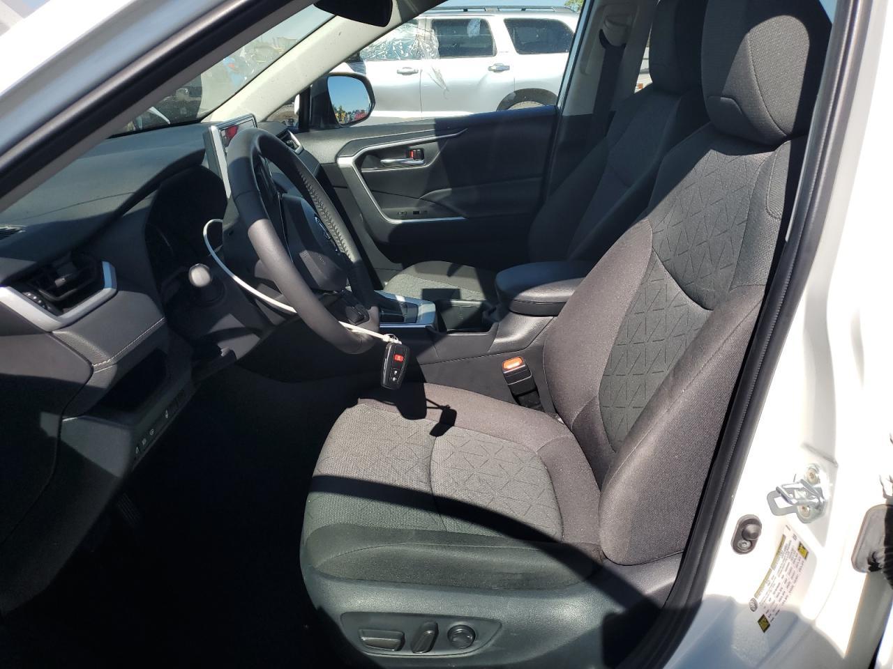 2024 Toyota Rav4 Xle - Фото 7