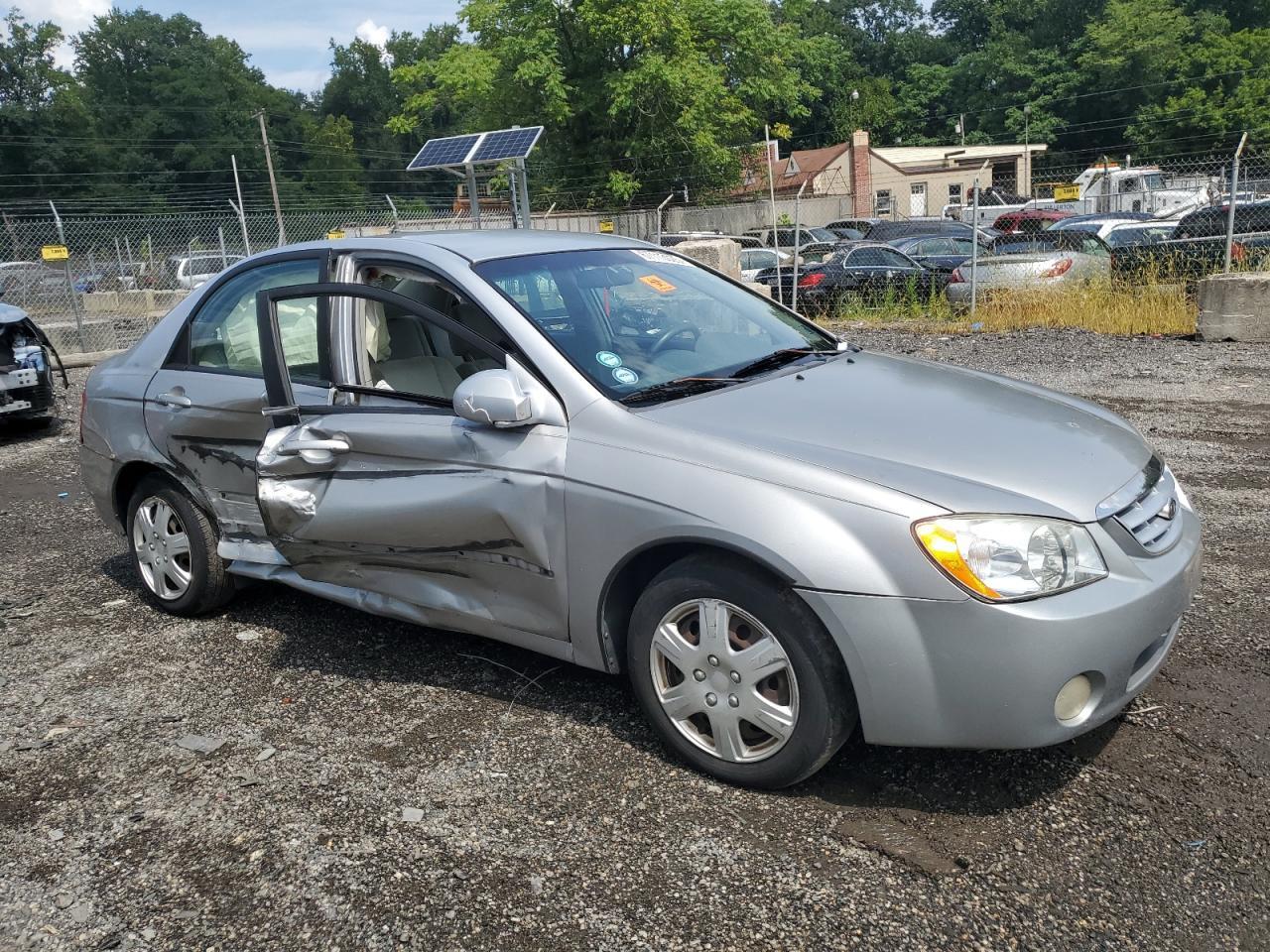 2005 Kia Spectra Lx - Image 4