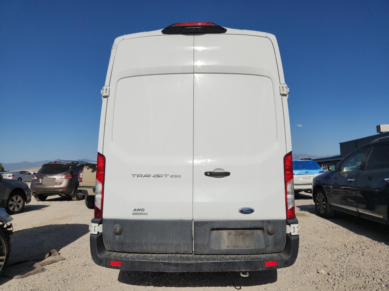 2020 Ford Transit T-250 - Фото 6