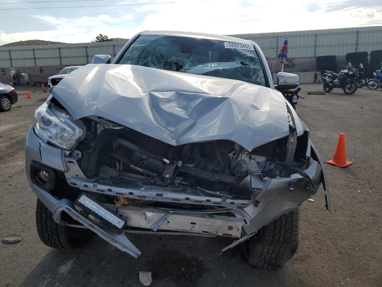 2021 Toyota Tacoma Double Cab - Image 5