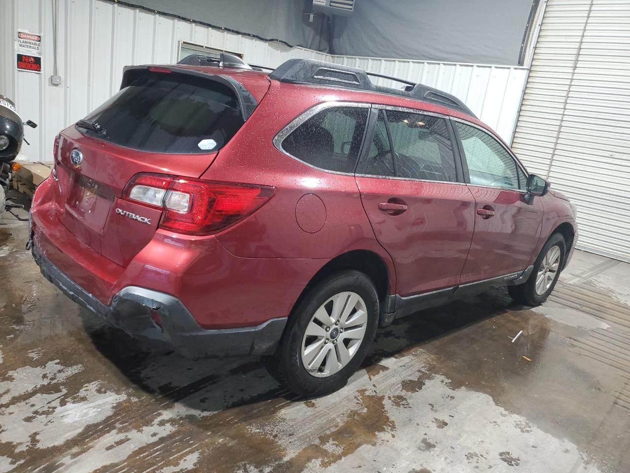 2019 Subaru Outback 2.5I Premium - Image 3