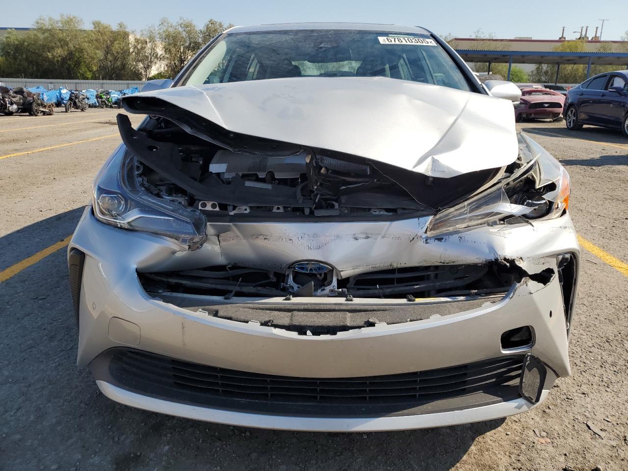 2019 Toyota Prius - Image 5