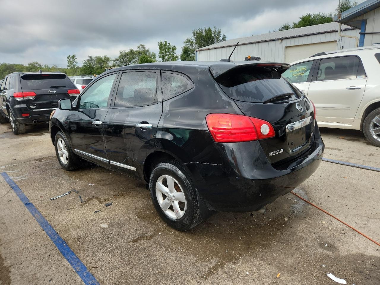 2012 Nissan Rogue S - Image 2