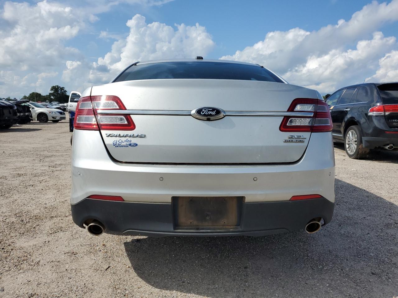 2018 Ford Taurus Sel - Фото 6