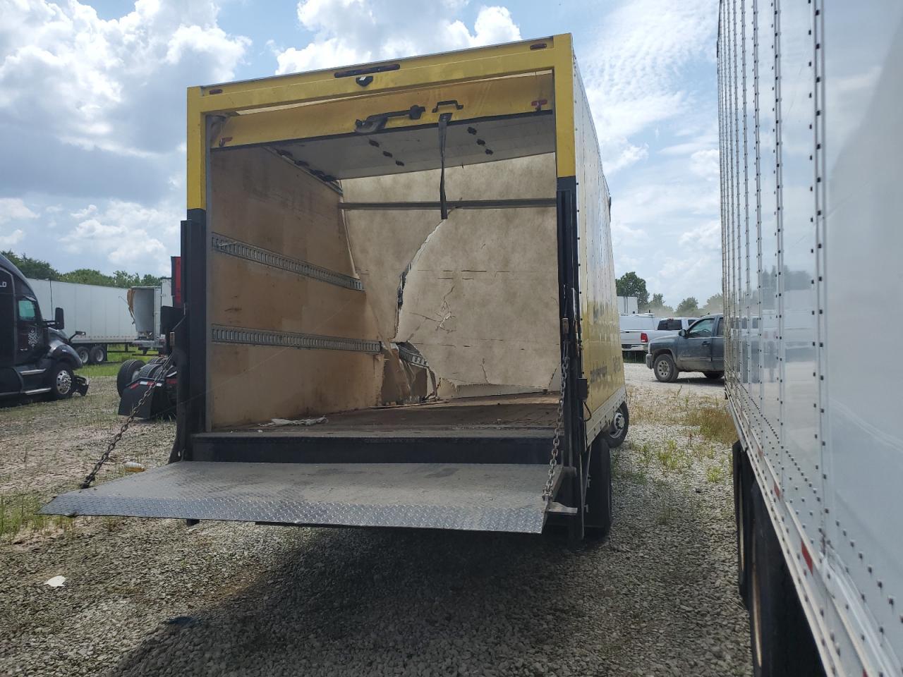 2020 Chevrolet Express G3500 - Image 3