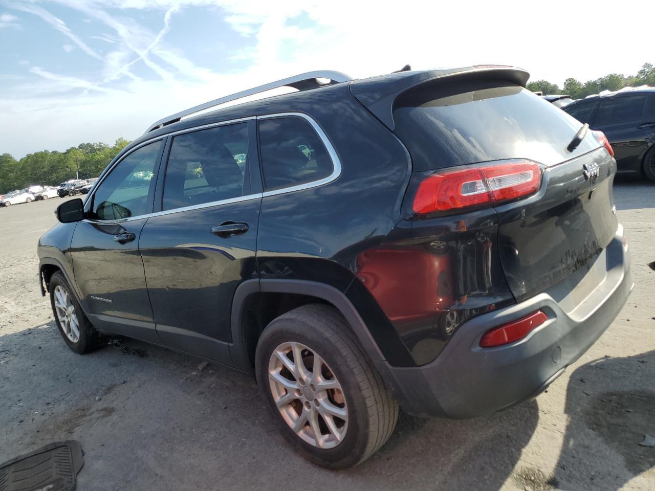 2016 Jeep Cherokee Latitude - Фото 2