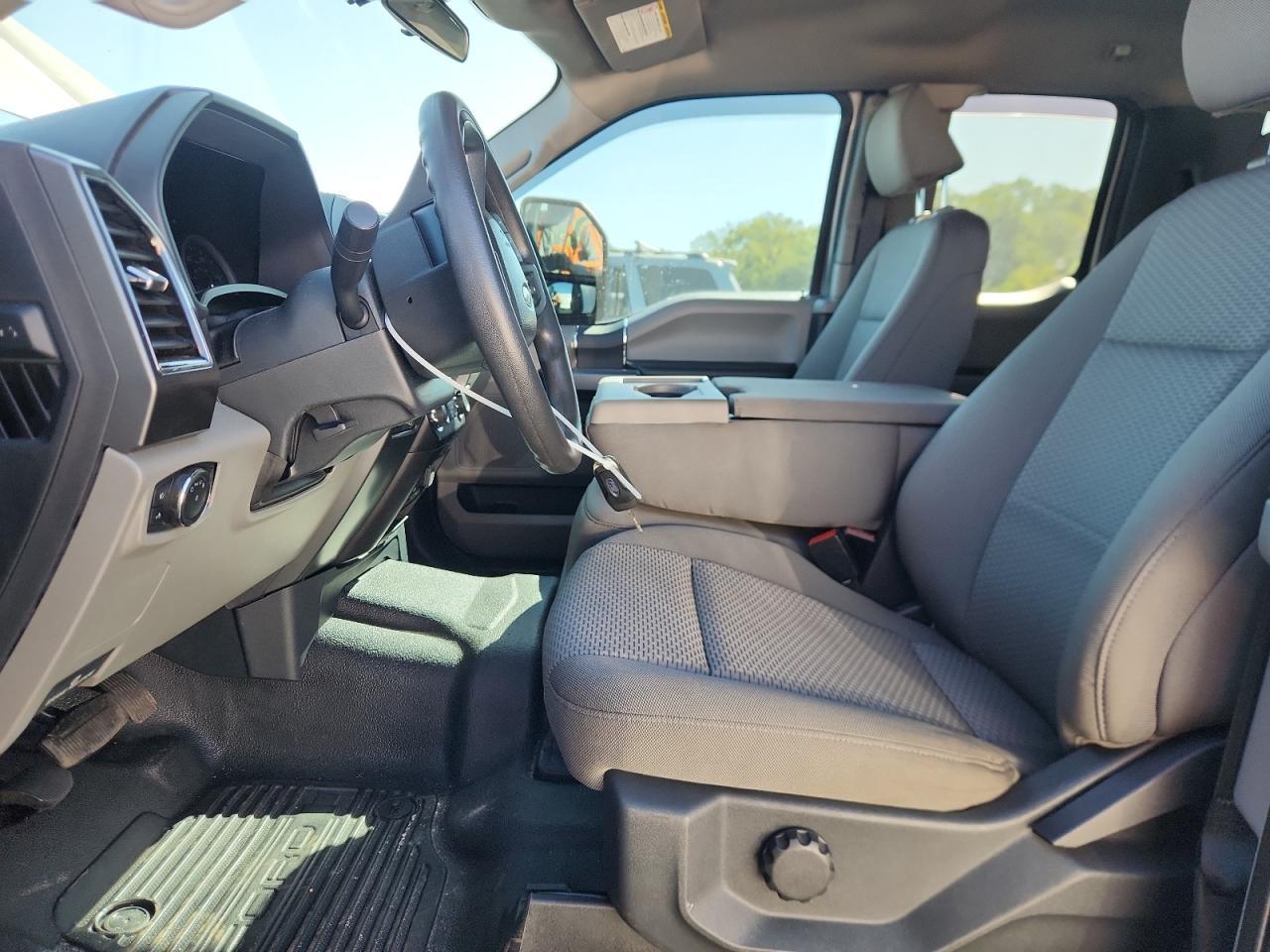 2022 Ford F350 Super Duty - Image 7