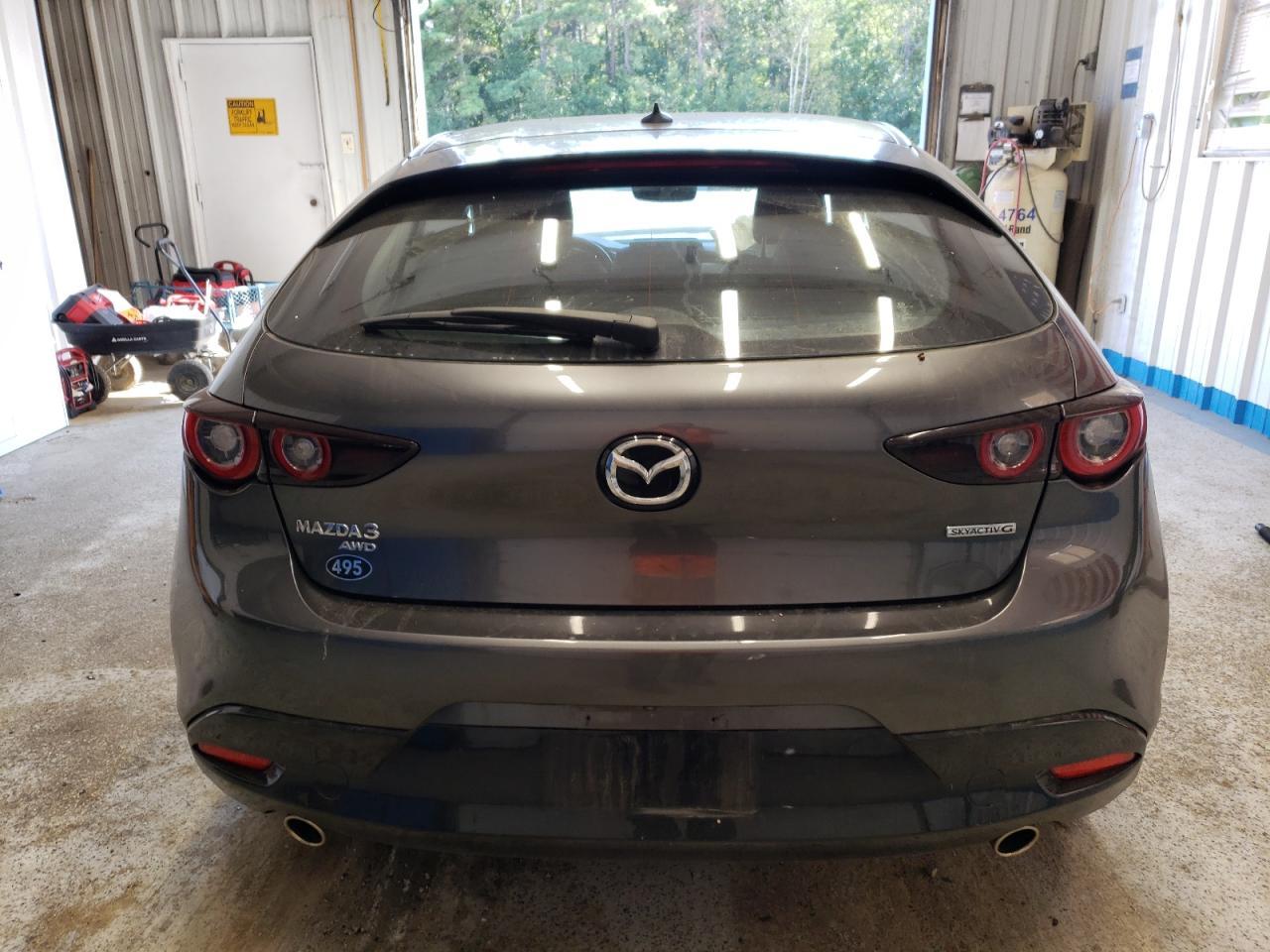 2022 Mazda 3 Premium - Image 6