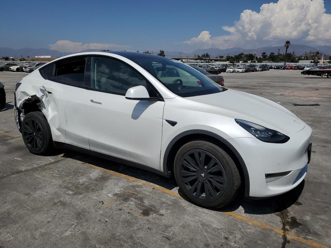 2021 Tesla Model Y - Фото 4