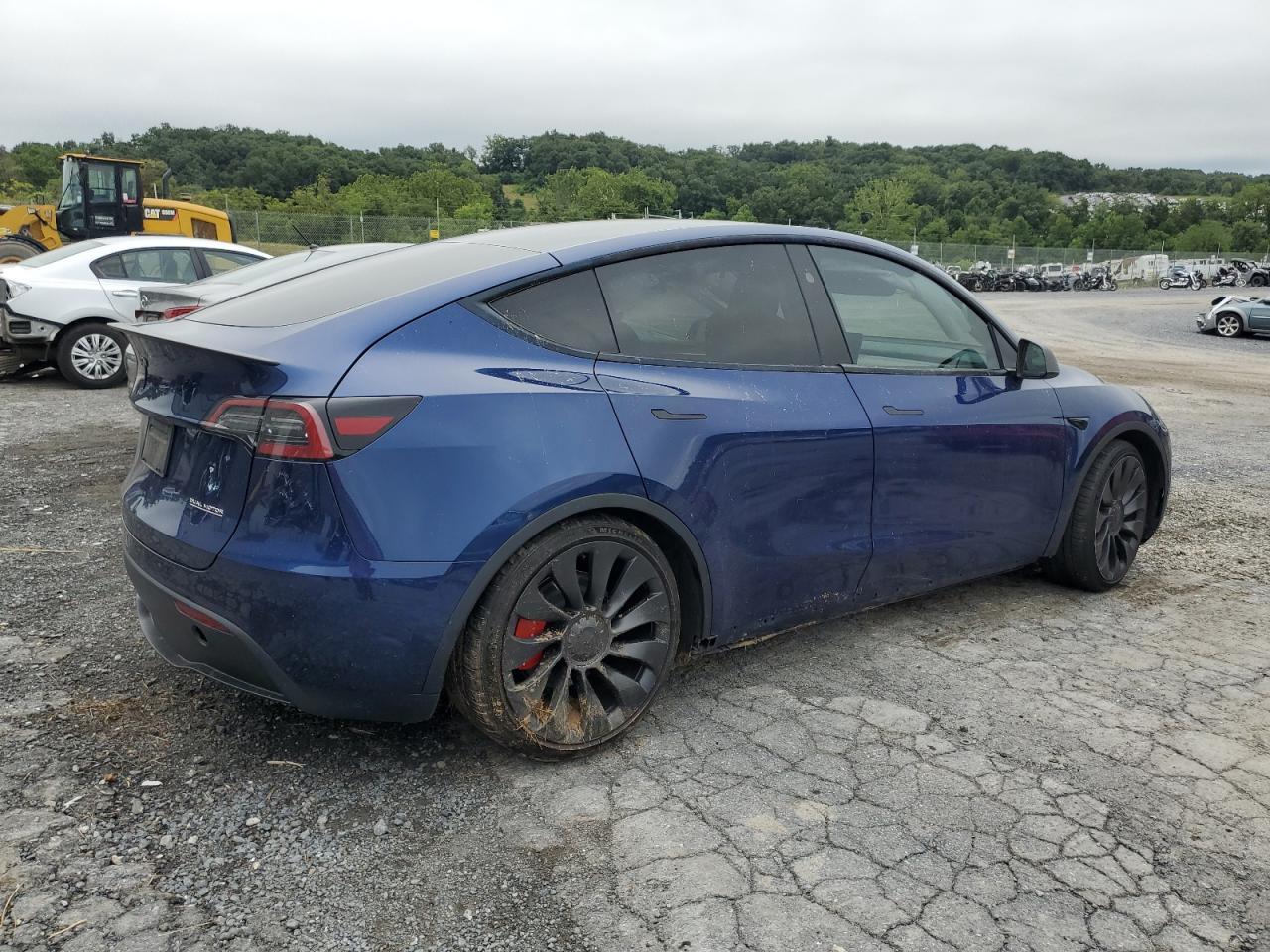 2023 Tesla Model Y - Фото 3