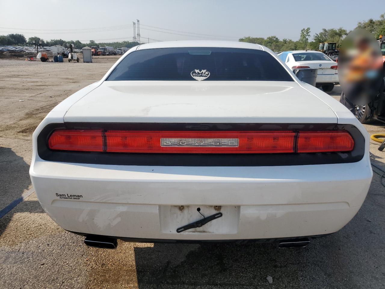 2013 Dodge Challenger Sxt - Image 6