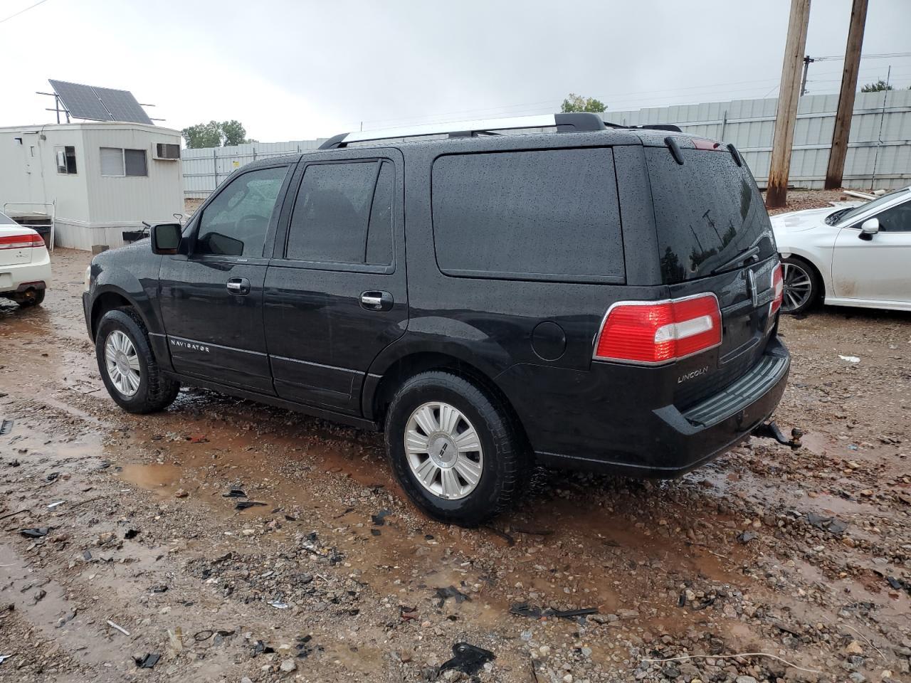 2011 Lincoln Navigator - Фото 2