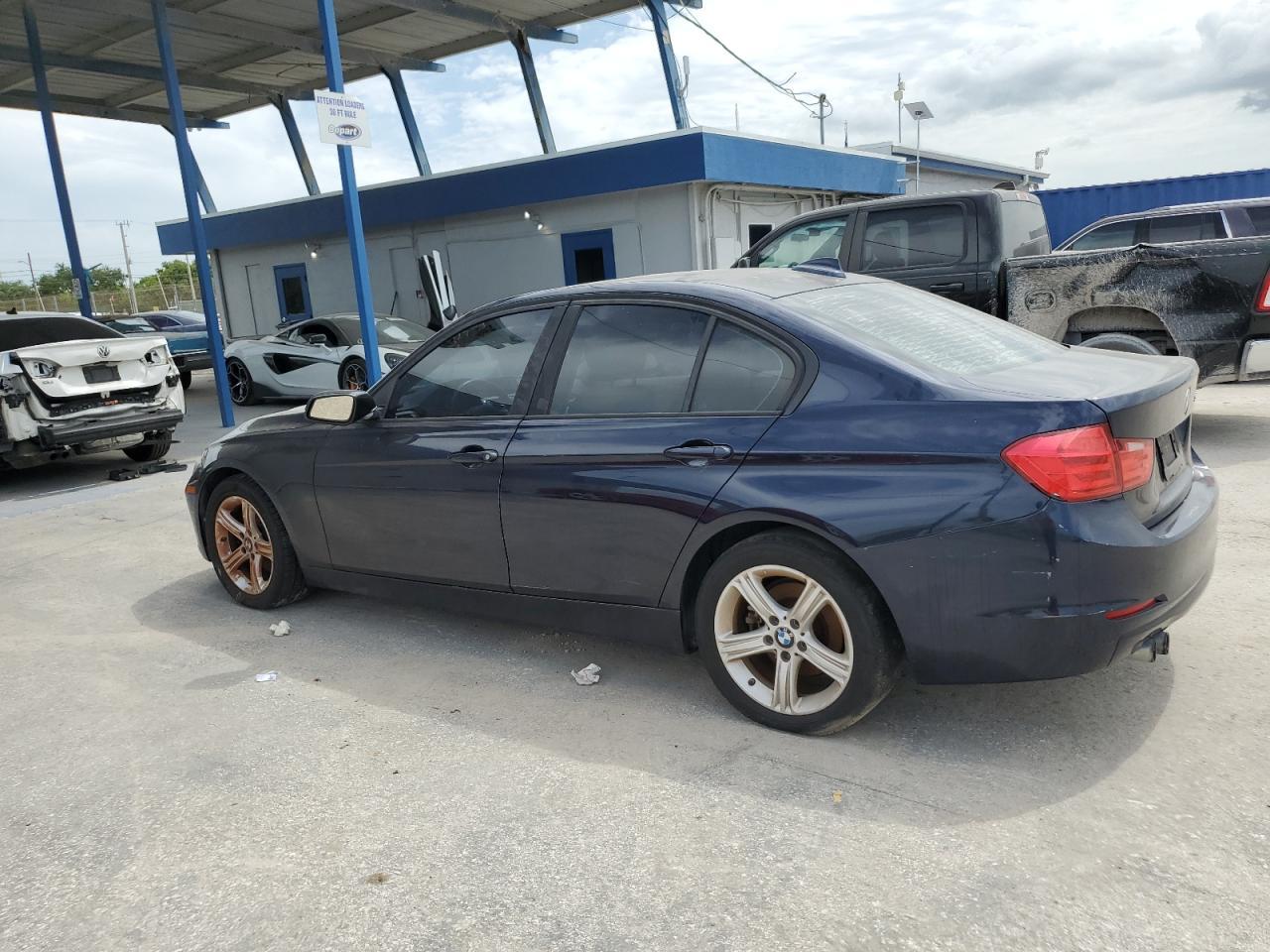 2014 BMW 328 I - Image 2