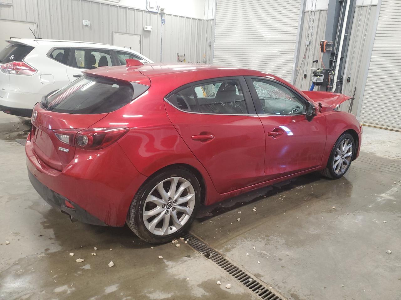 2014 Mazda 3 Grand Touring - Image 3