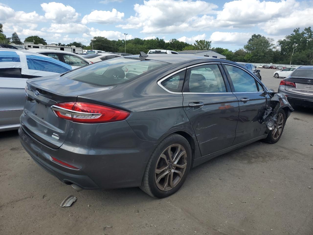 2019 Ford Fusion Sel - Фото 3