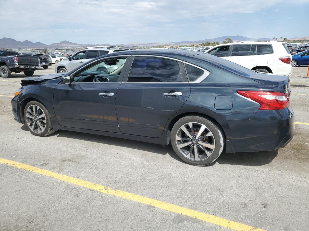 2017 Nissan Altima 2.5 S - Фото 2