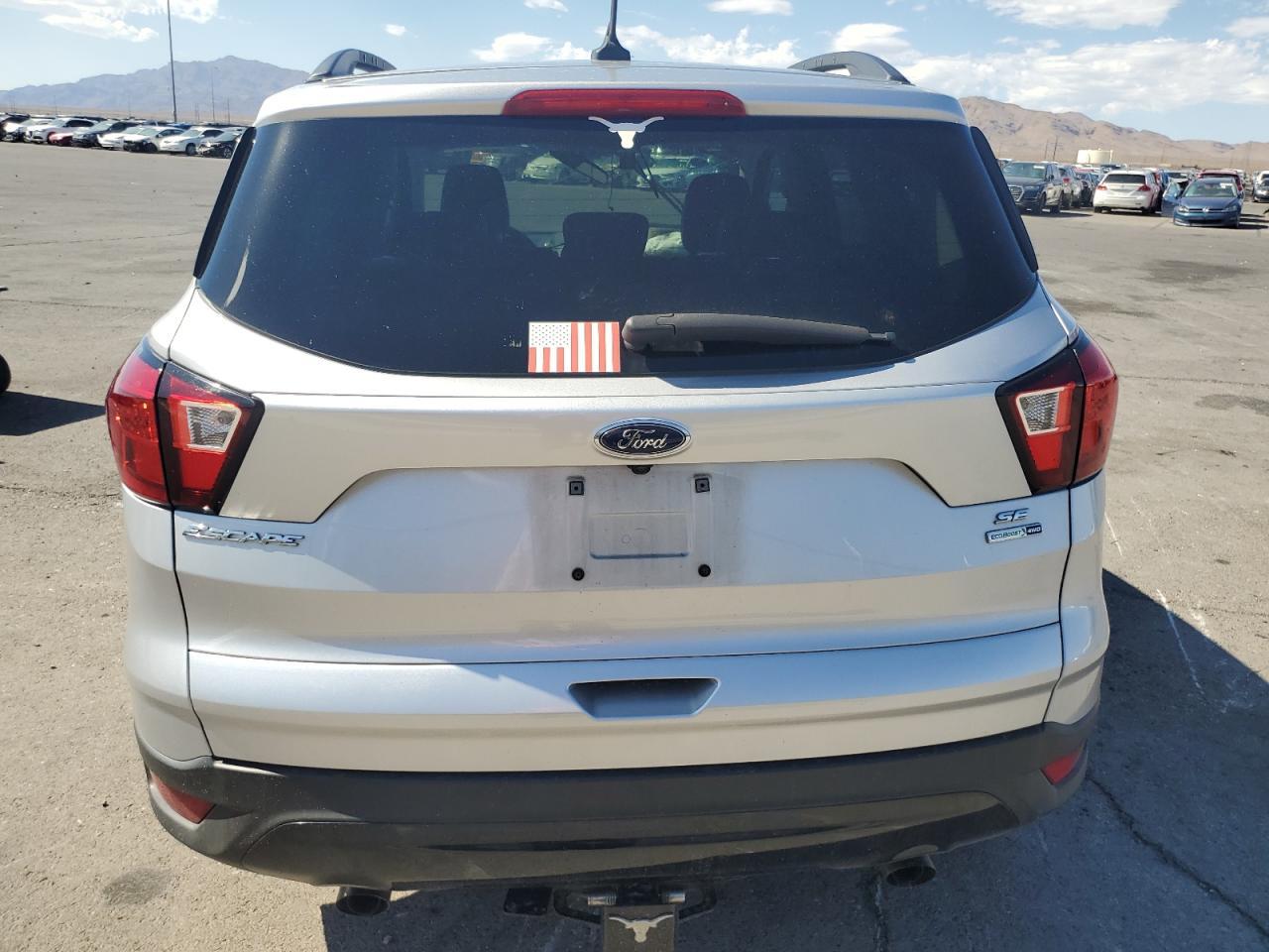 2019 Ford Escape Se - Фото 6